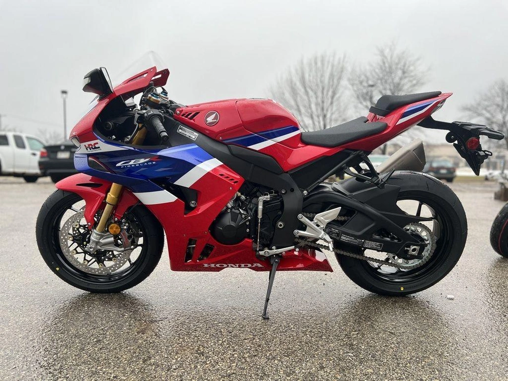 2026 Honda Cbr1000rr-r Fireblade Sp alt