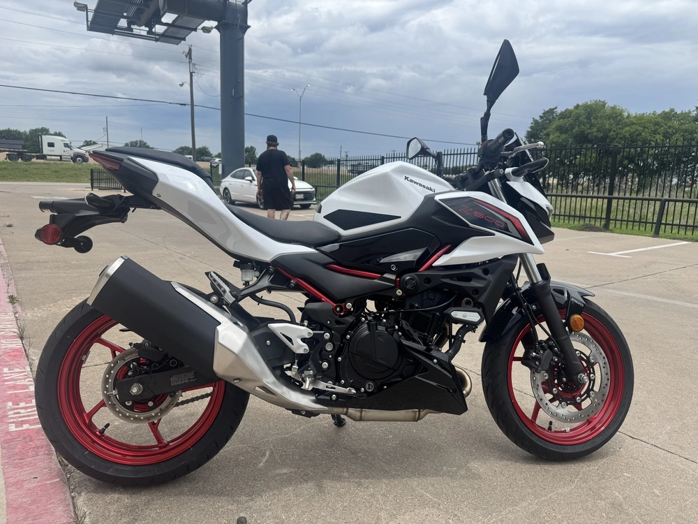 2026 Kawasaki Z500 Se Abs alt