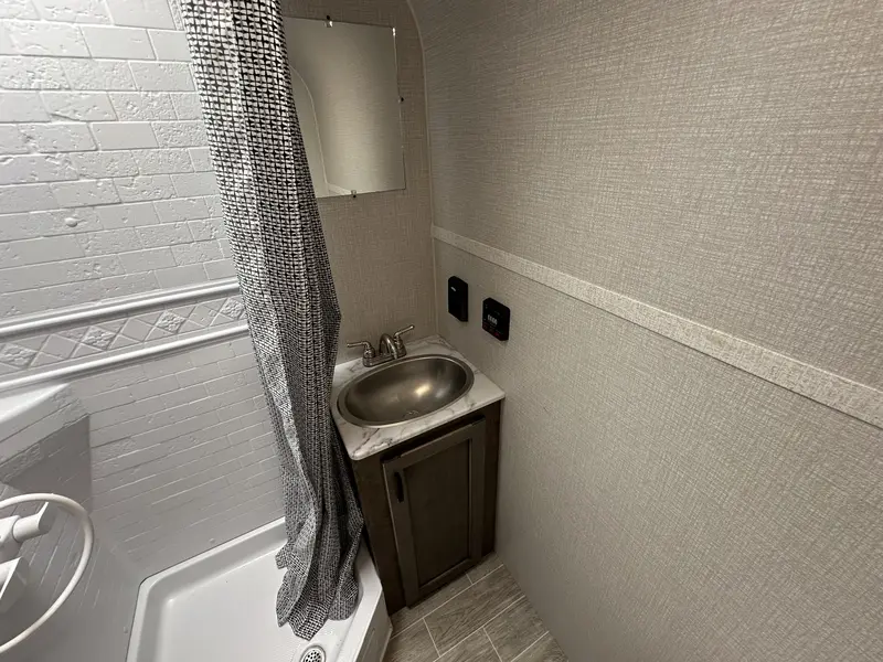 2021 Venture RV Sonic Lite 160VBH thumbnail 32