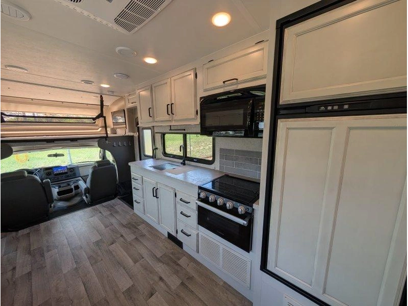 2023 Entegra Odyssey 29v alt