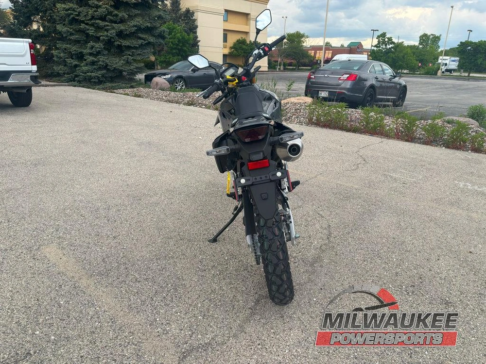 2025 Suzuki Dr-z4s alt