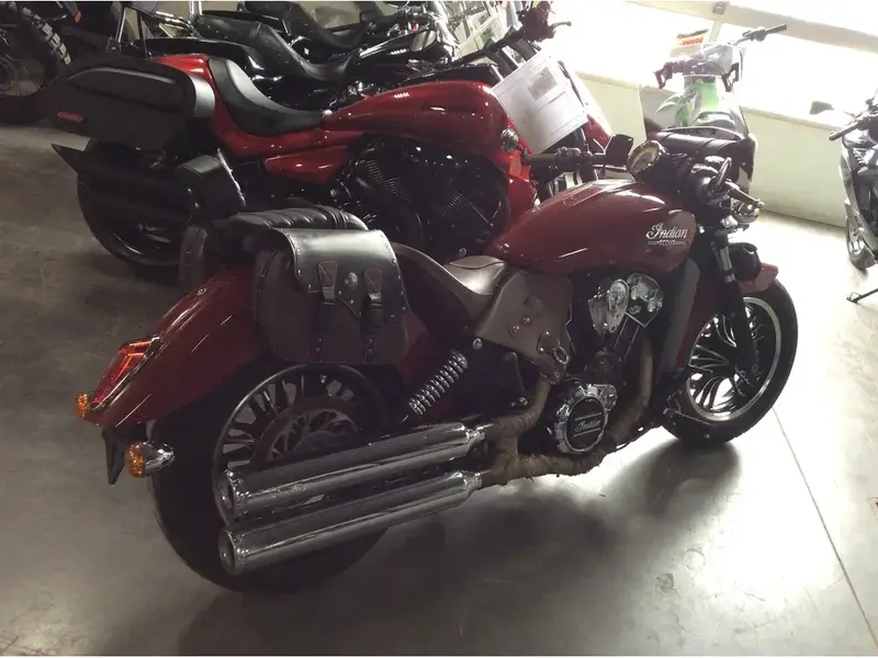 2016 Indian Motorcycle Scout Bobber Tweety thumbnail 3