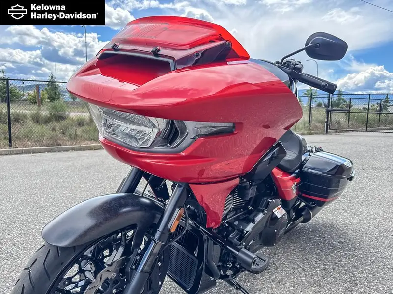 2026 Harley-Davidson FLTRXSTSE - CVO™ Road Glide® ST thumbnail 20