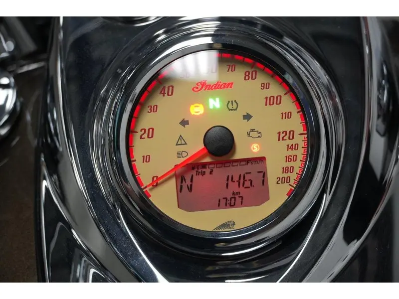 2024 Indian Motorcycle Springfield thumbnail 6