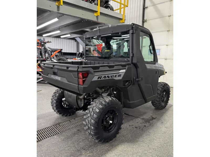 2027 Polaris RANGER XP 1000 CAB thumbnail 2