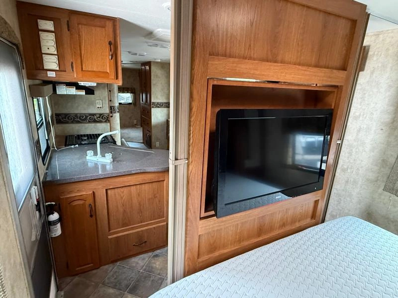 2012 Keystone Rv Sprinter 311bhs alt