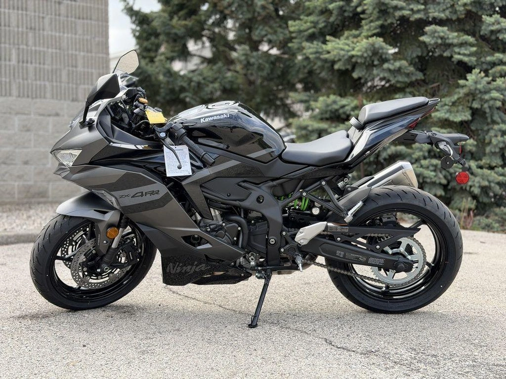 2026 Kawasaki Ninja® Zx™-4rr Abs alt