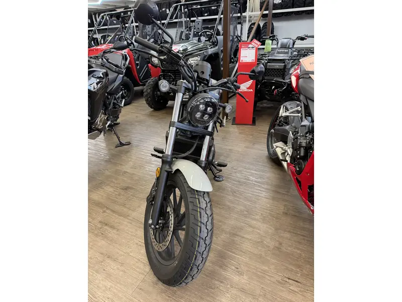 2026 Honda Rebel 500 Abs alt