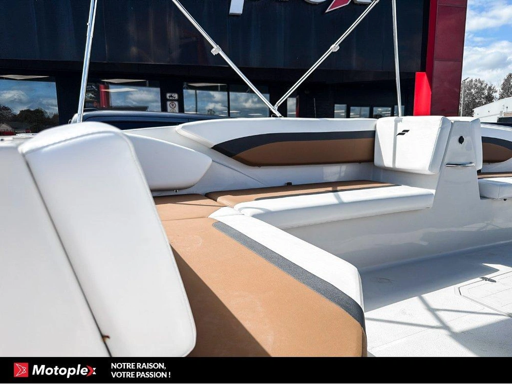 2025 Starcraft Svx 171 Ob 90hp Deck Boat Bateau Ponté alt