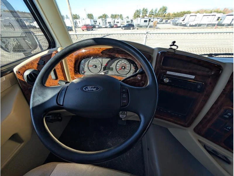 Coachmen Pursuit 30fw 2018 alt