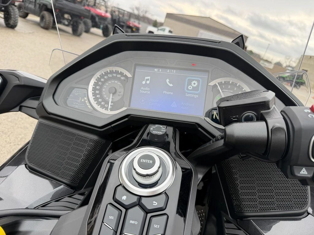 2026 Honda Gold Wing Tour alt