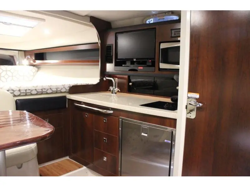 2016 Chaparral 290 Signature thumbnail 12
