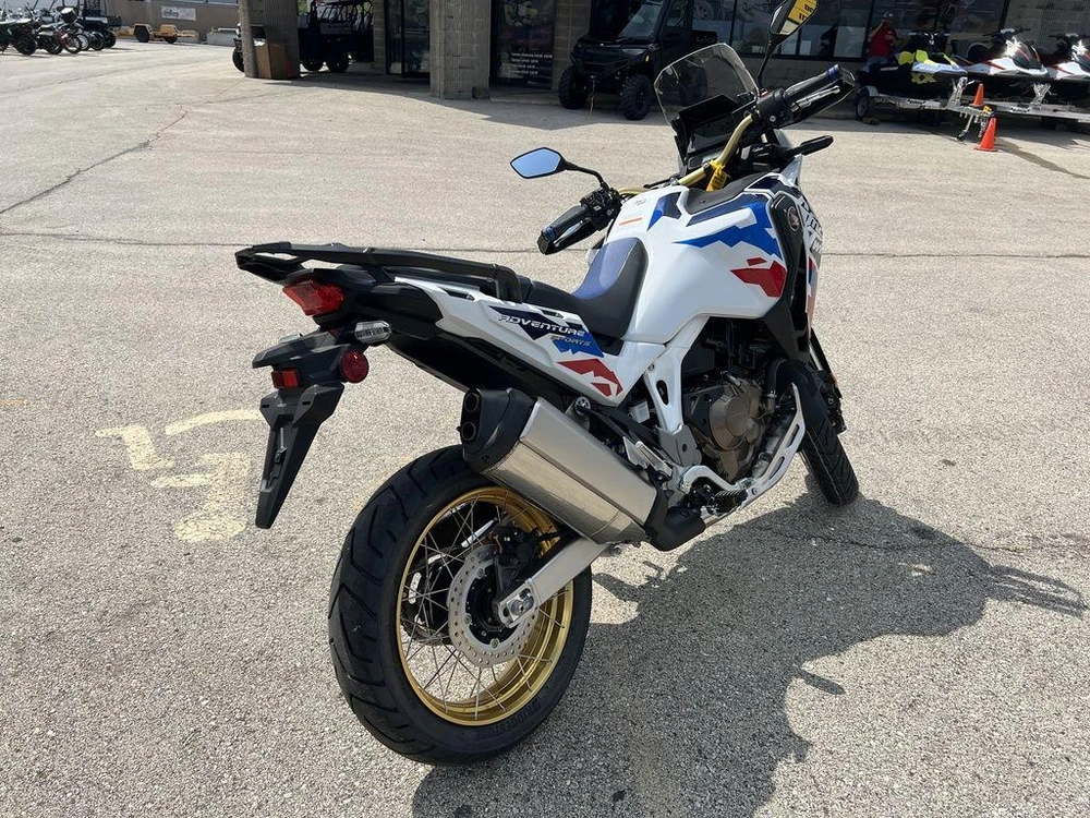 2025 Honda Africa Twin Adventure Sports Es alt