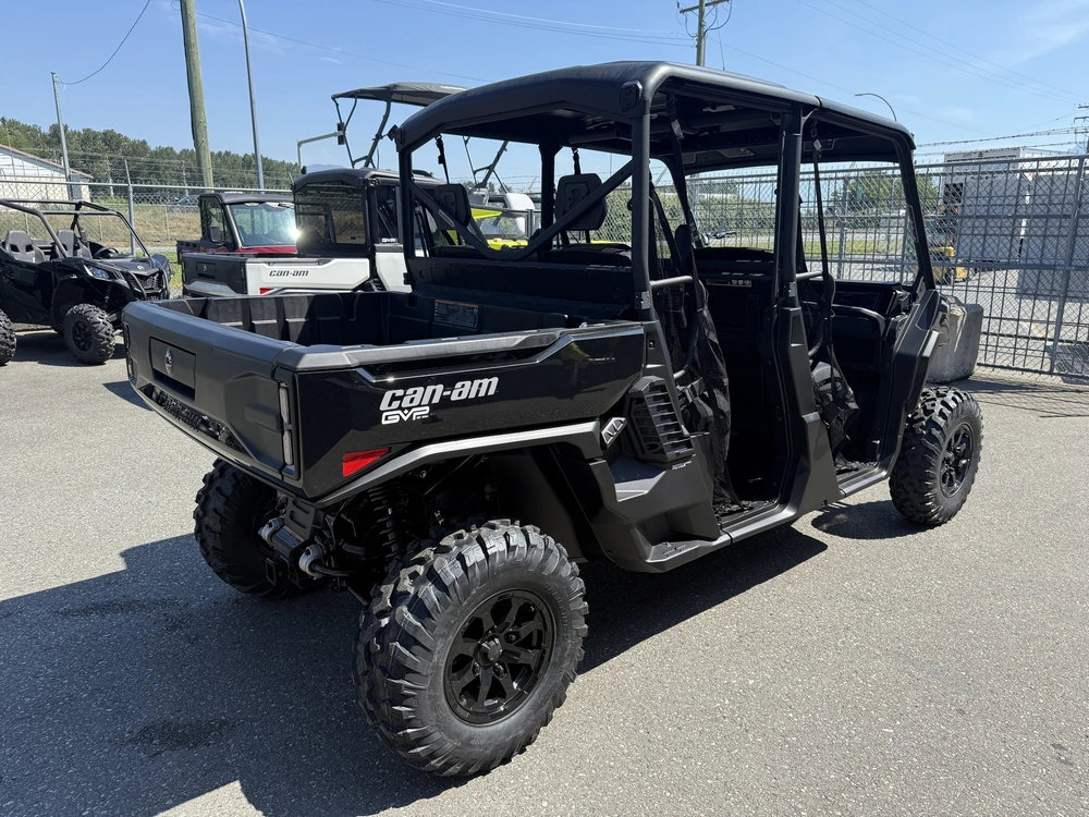 2026 Can-am Defender Max Xt Hd11 With 10.25' Infotainment alt