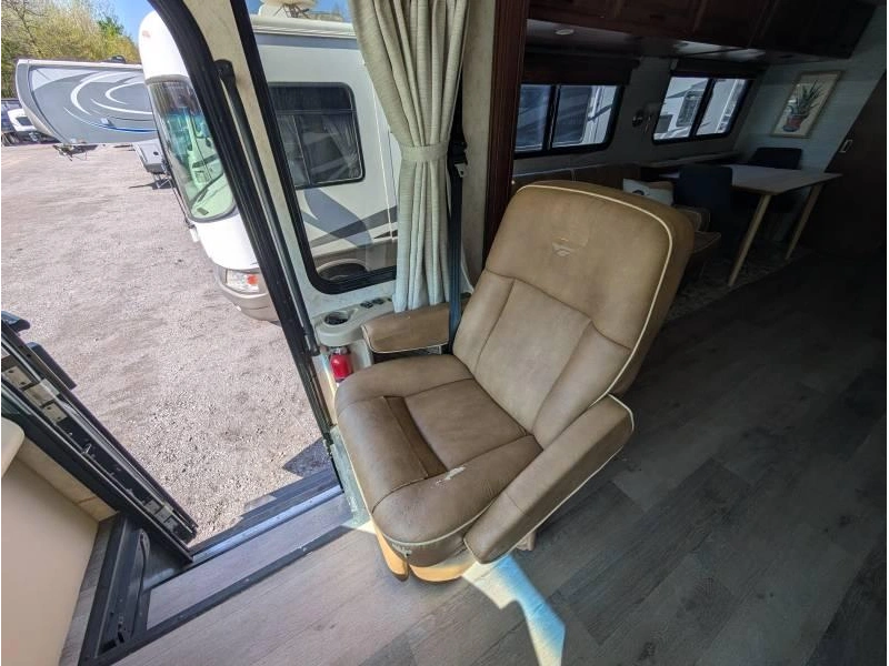 Fleetwood Expedition 38b 2012 alt