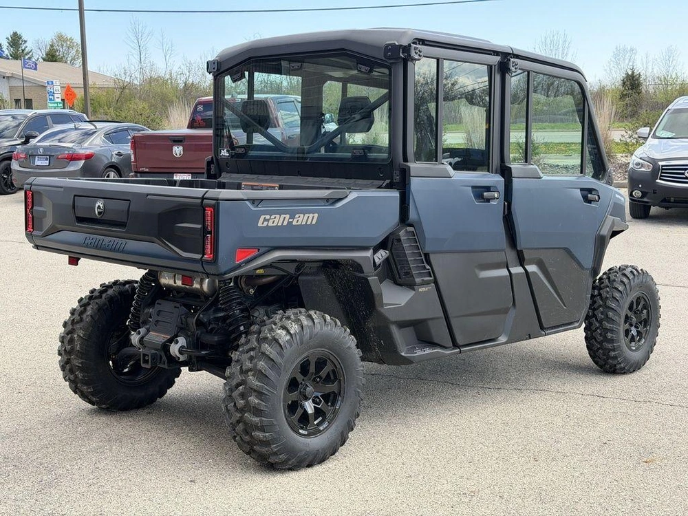 2026 Can-am Defender Max Xt Cab Hd11 With 10.25 In.display alt