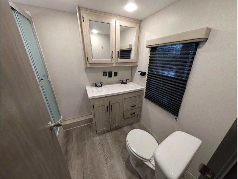Coachmen Catalina 44condo 2026 alt