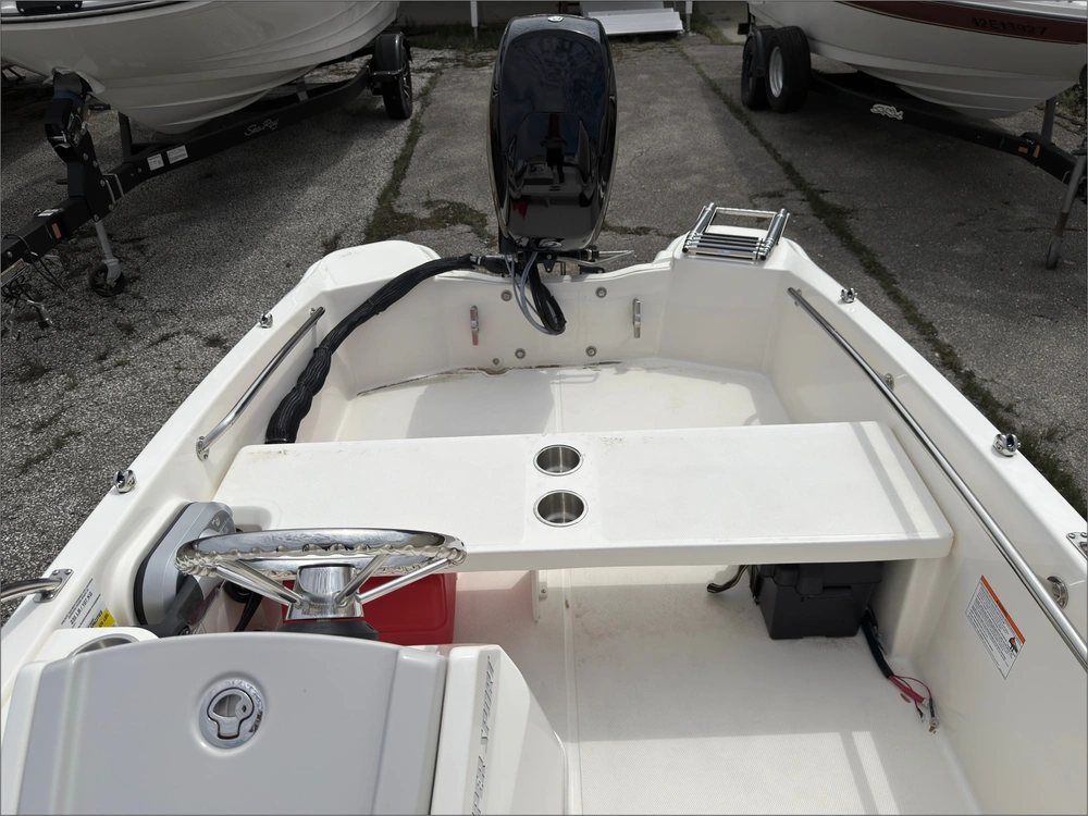 2026 Boston Whaler 130 Super Sport alt