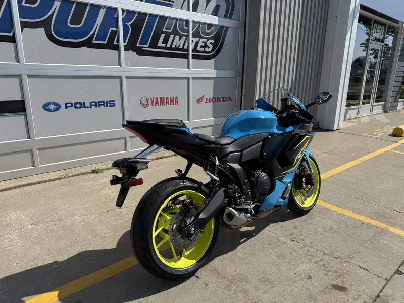 2026 Yamaha YZF-R7 thumbnail 9