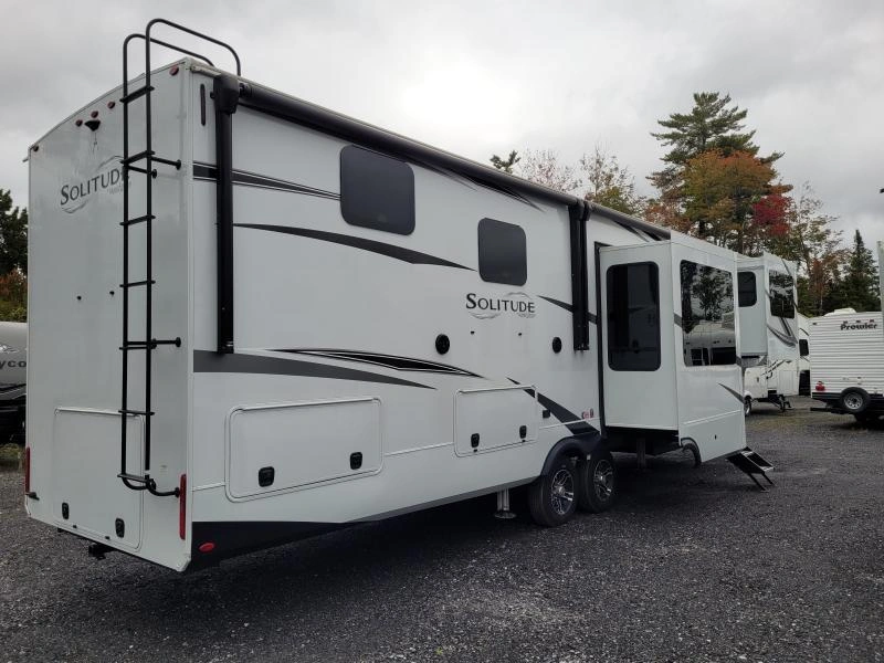 Grand Design Solitude 380fl 2023 alt