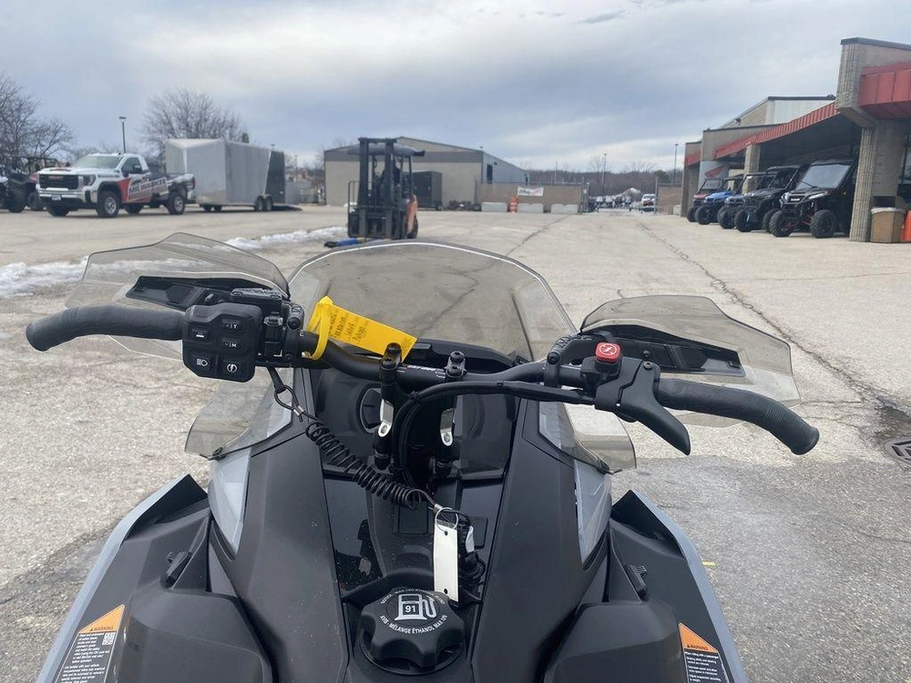 2026 Ski-doo Mxz® Adrenaline® 850 E-tec 137_grey alt