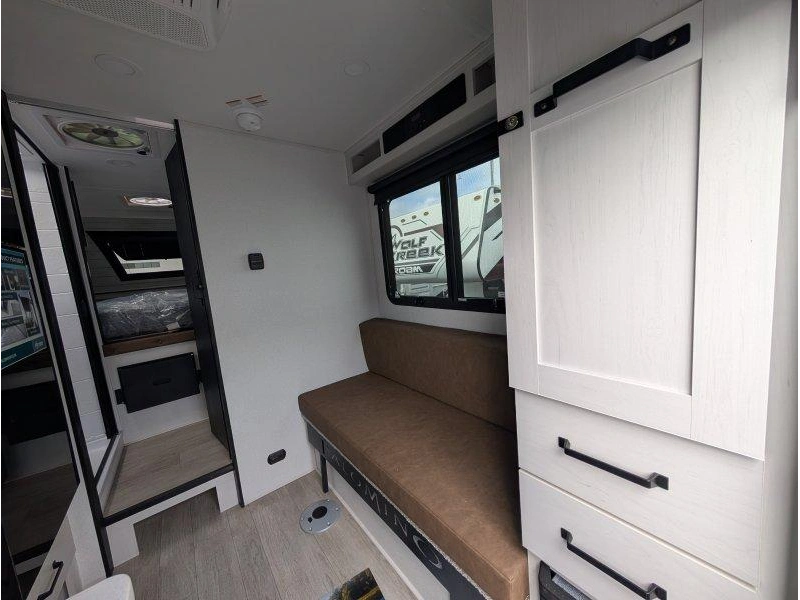 2026 Palomino Real Lite 2110 alt