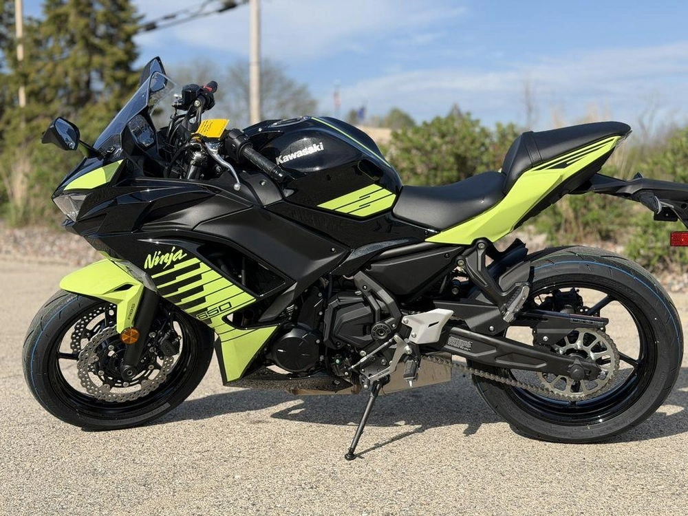 2026 Kawasaki Ninja® 650 Abs alt