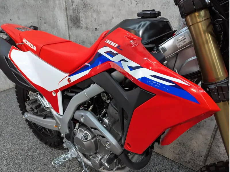 2024 Honda CRF300L | 261km thumbnail 4