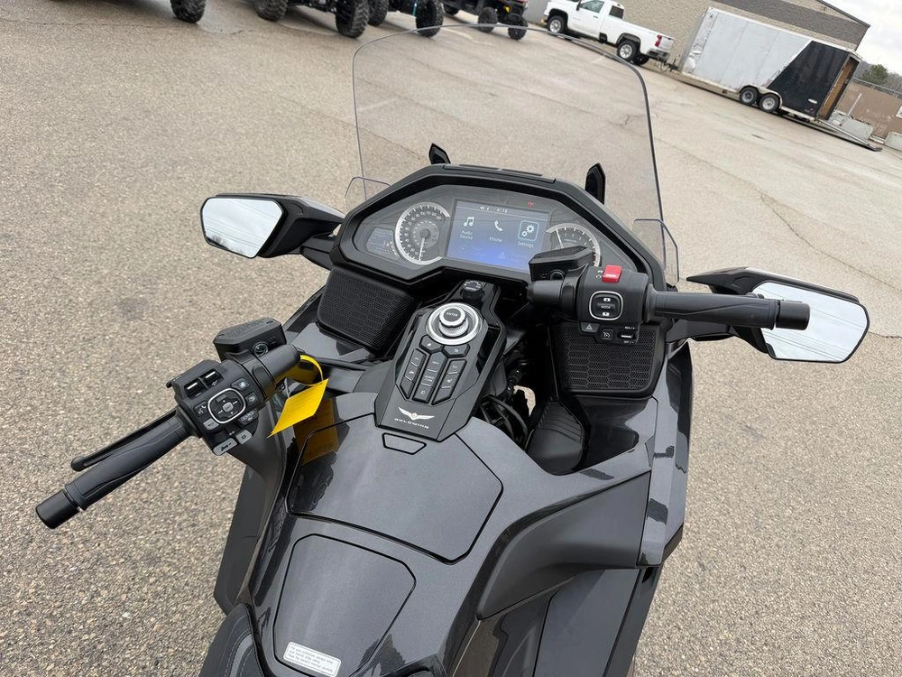 2026 Honda Gold Wing Tour alt