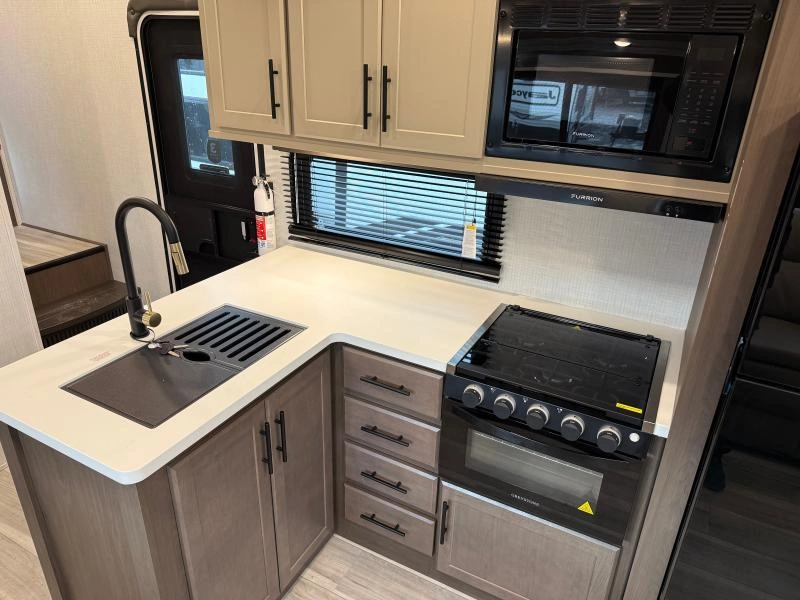 Keystone Rv Cougar 2400re 2026 alt