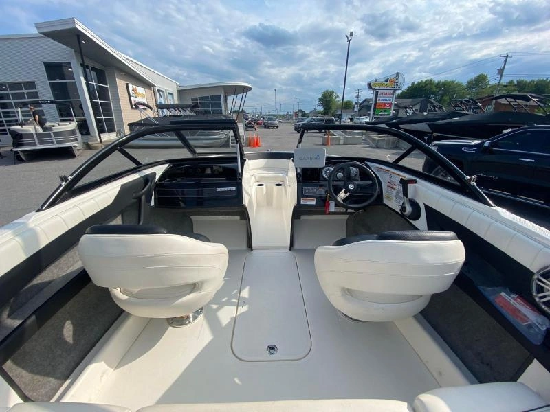 Bayliner 185br 2016 alt