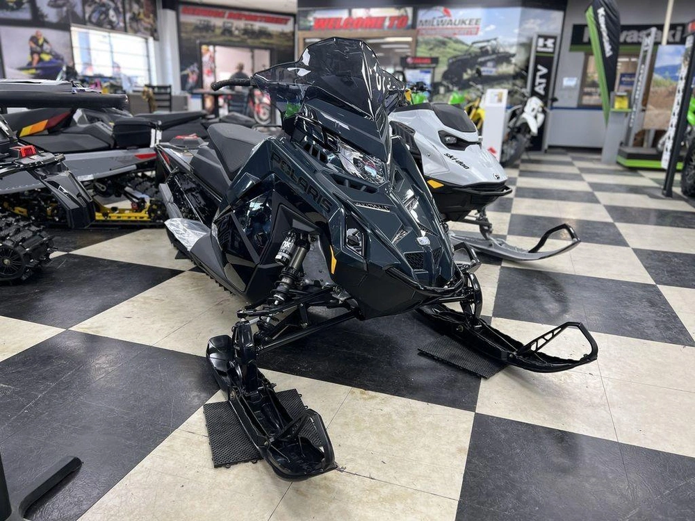 2026 Polaris 850 Indy Xc 137 Gloss Black / Blue Dusk alt
