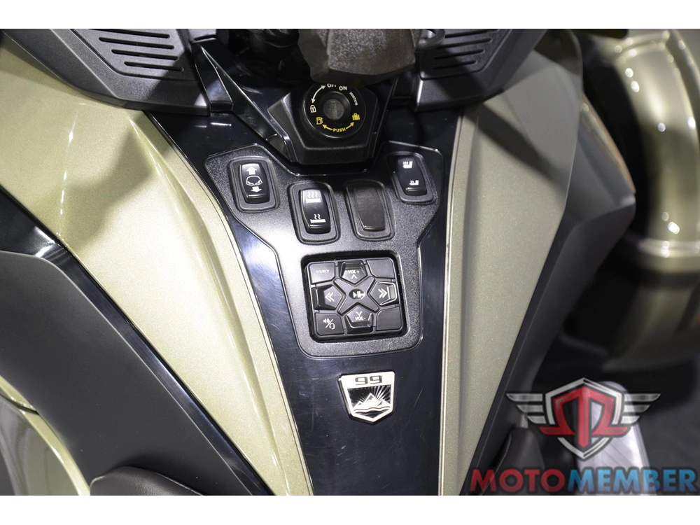 2021 Can-am Spyder Rt Sea-to-sky alt