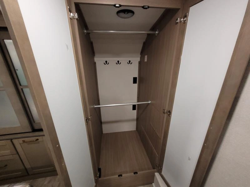 2026 Jayco Eagle 365ukts alt