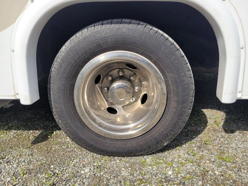 2017 Fleetwood Jamboree 31u alt