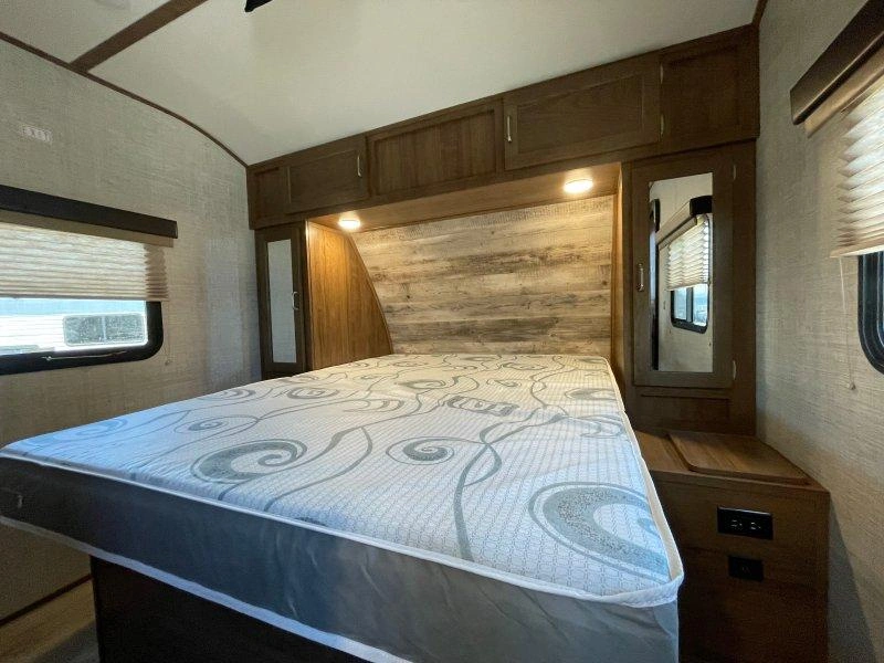 2020 Gulfstream Envision 284qb alt