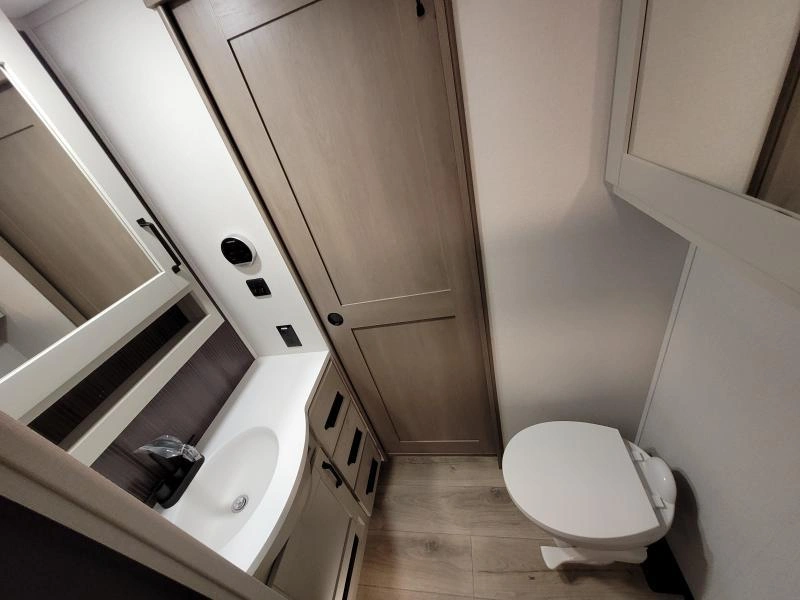 Grand Design Reflection 324mbs 2026 alt