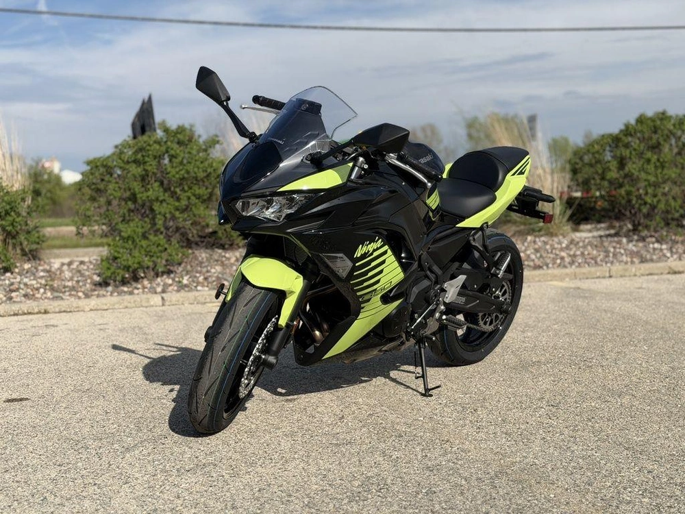 2026 Kawasaki Ninja® 650 Abs alt