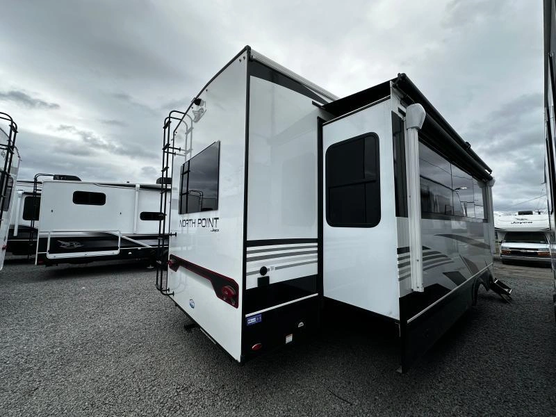 Jayco North Point 381ckre 2025 alt