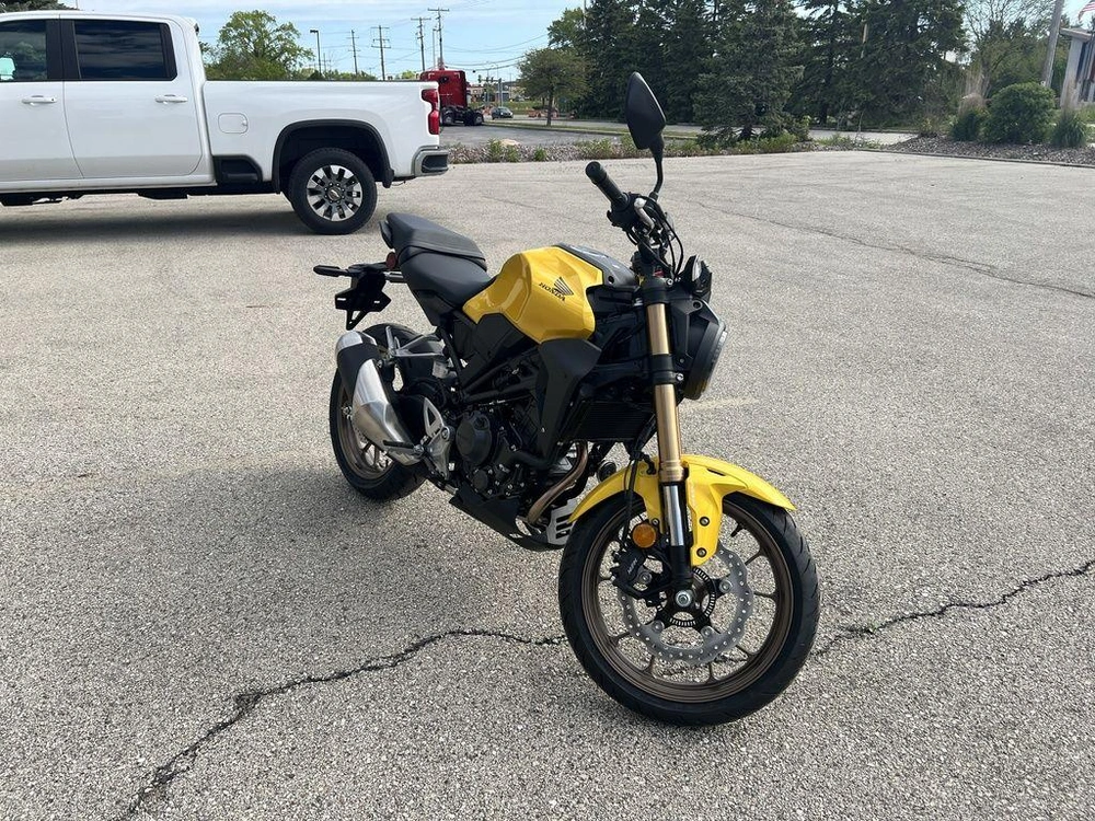 2026 Honda Cb300r alt