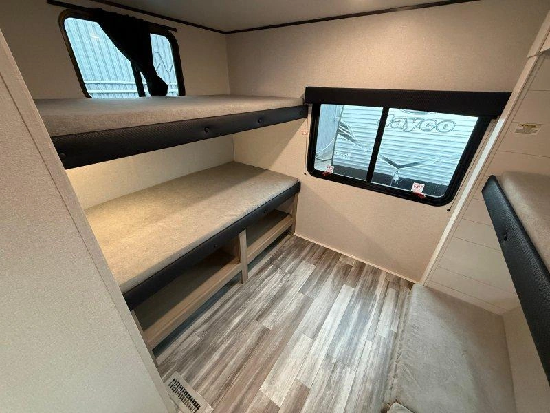 2026 Jayco Jayflight 325bht alt