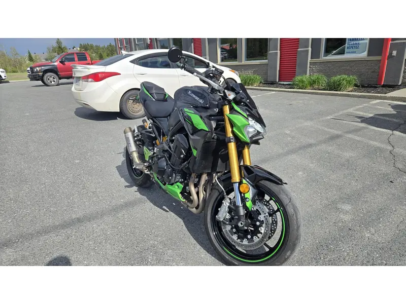 2023 Kawasaki Z900 SE thumbnail 2