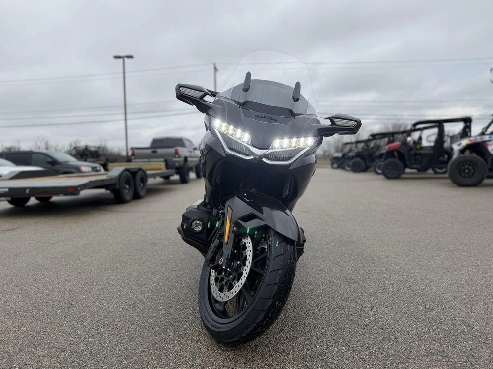 2026 Honda Gold Wing Tour alt