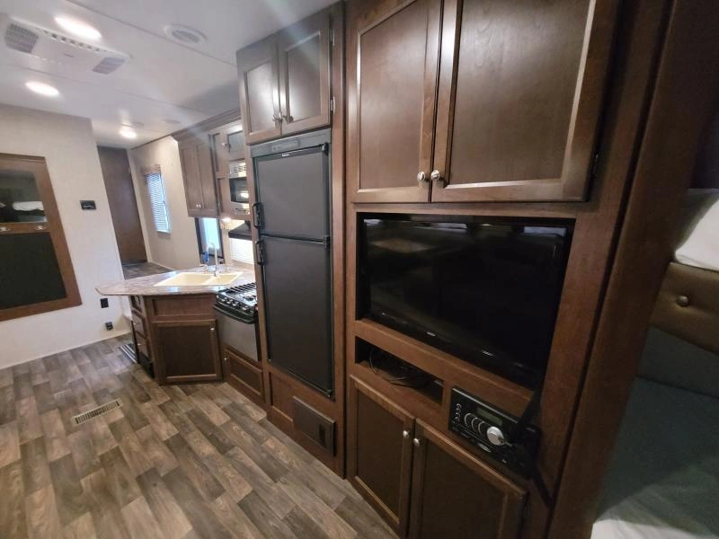 Keystone Rv Hideout 295bh 2017 alt