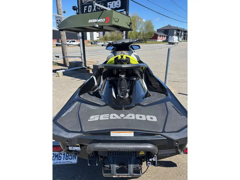 2017 Sea-Doo GTI SE 155 thumbnail 5