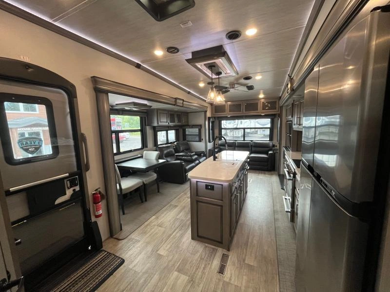 Keystone Rv Montana 3781rl 2021 alt
