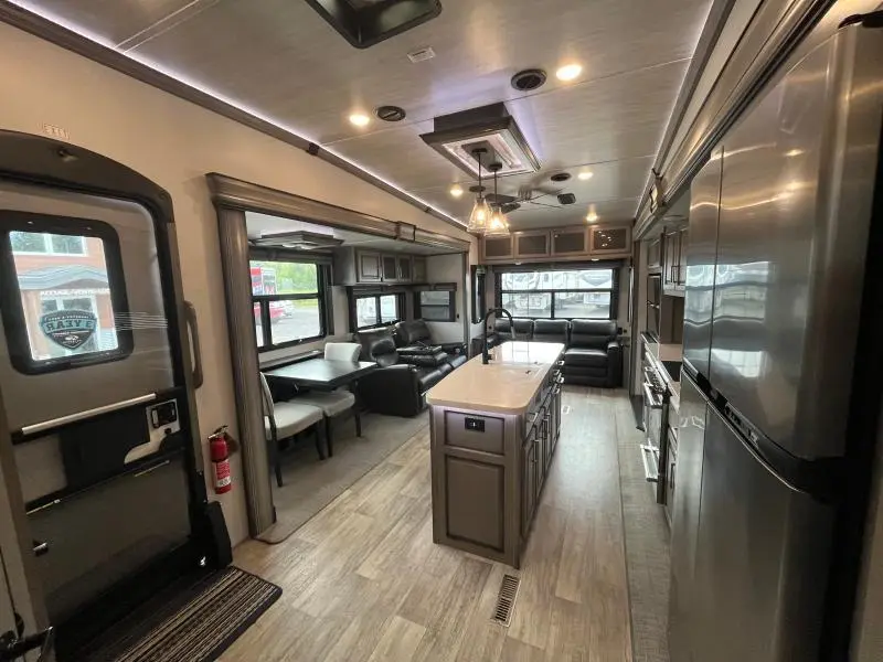 2021 Keystone RV Montana