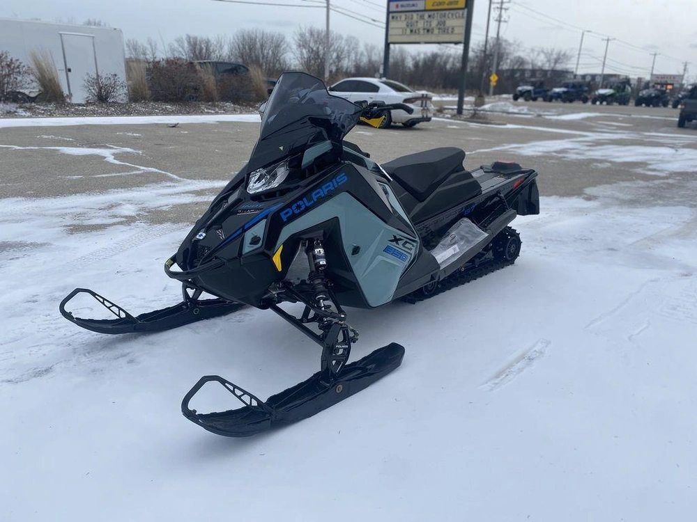 2026 Polaris 850 Indy Xc 137 Hemlock Blue / Black / Velocity Blue alt