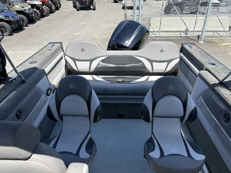 2017 Legend Boats X20**MOTEUR MERCURY 150 FORCES** **20 PIEDS TOUT ÉQUIPÉ!!** thumbnail 13