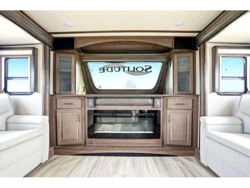 Grand Design Solitude 380fl 2022 alt